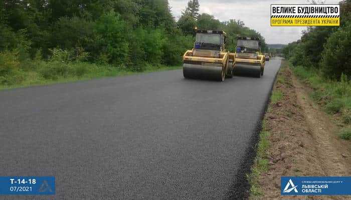 Дорожники завершают ремонт дороги к будущему пункту пропуска во Львовской области