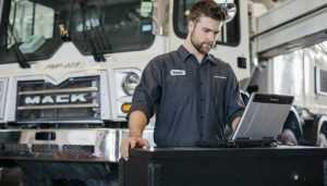 Програма від Mack Trucks допомагає збільшити час безвідмовної роботи та підвищити безпеку транспортних засобів