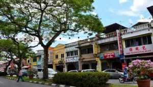 Кучинг, столиця малазійського штату Саравак, тільки виграє від майбутніх поліпшень у сфері транспортного сполучення (Фото люб'язно надане Імраном Ахмедом (Imran Ahmed), Dreamstime.com)