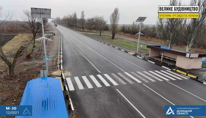Отремонтировано еще 7 км Дороги Единства Донецкой области