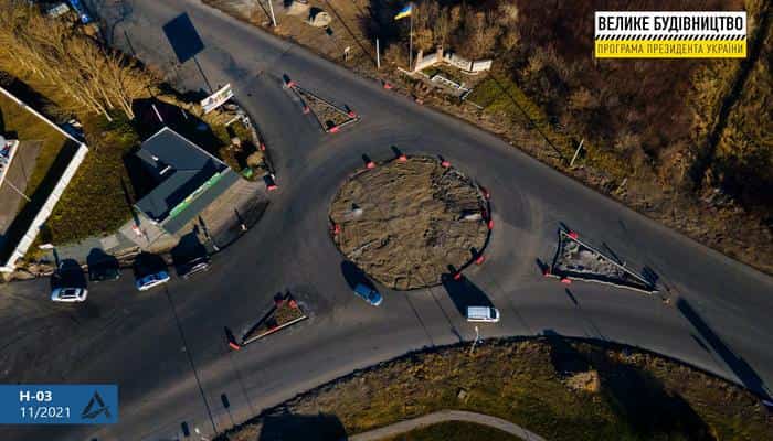У Чернівецькій області на в’їзді у місто Хотин облаштовують транспортне кільце
